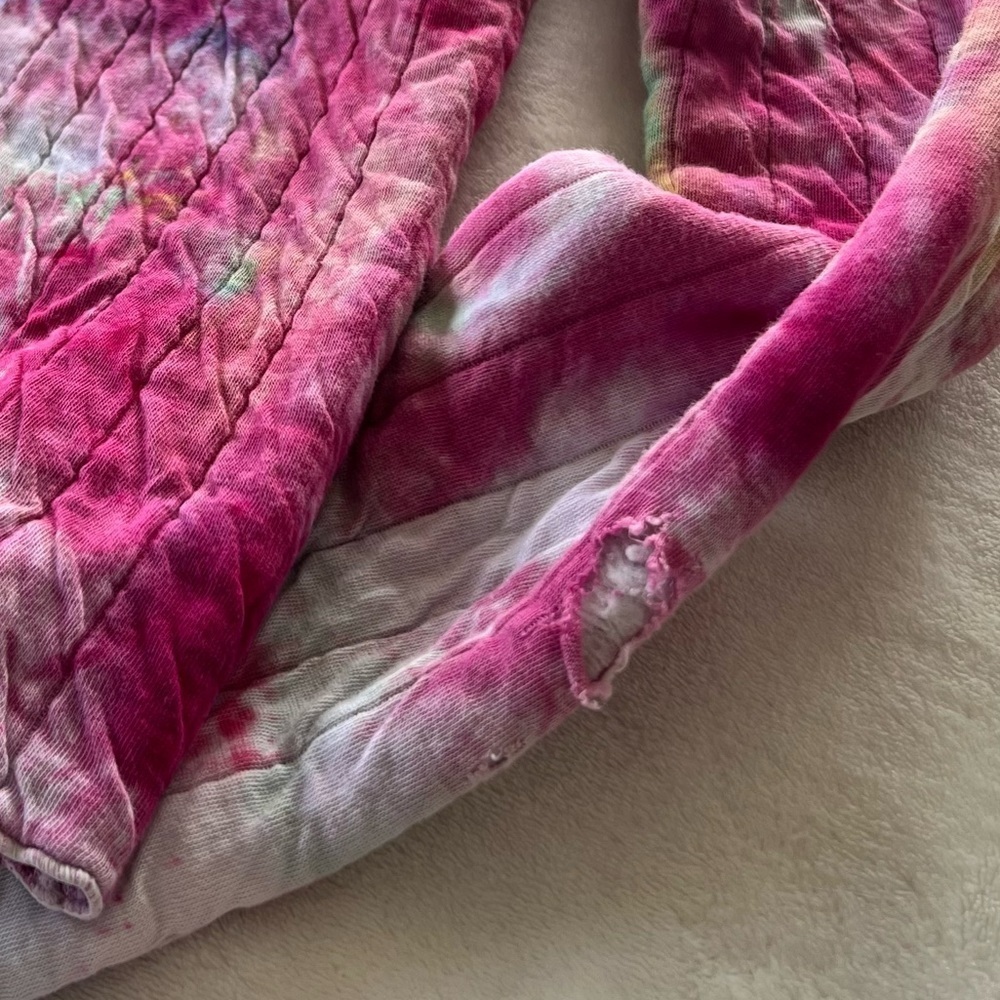 Vintage DKNY Tie Dye Pink Watercolor Long Sleeve Top Size Small - Picture 5 of 6